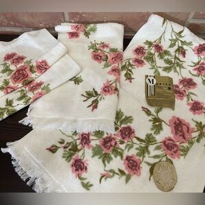 4 PC Vintage Martex Bath & Hand Towels & Wash Cloths Floral Pink Roses Cotton